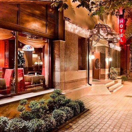 Luna Hotel Κισινάου Εξωτερικό φωτογραφία