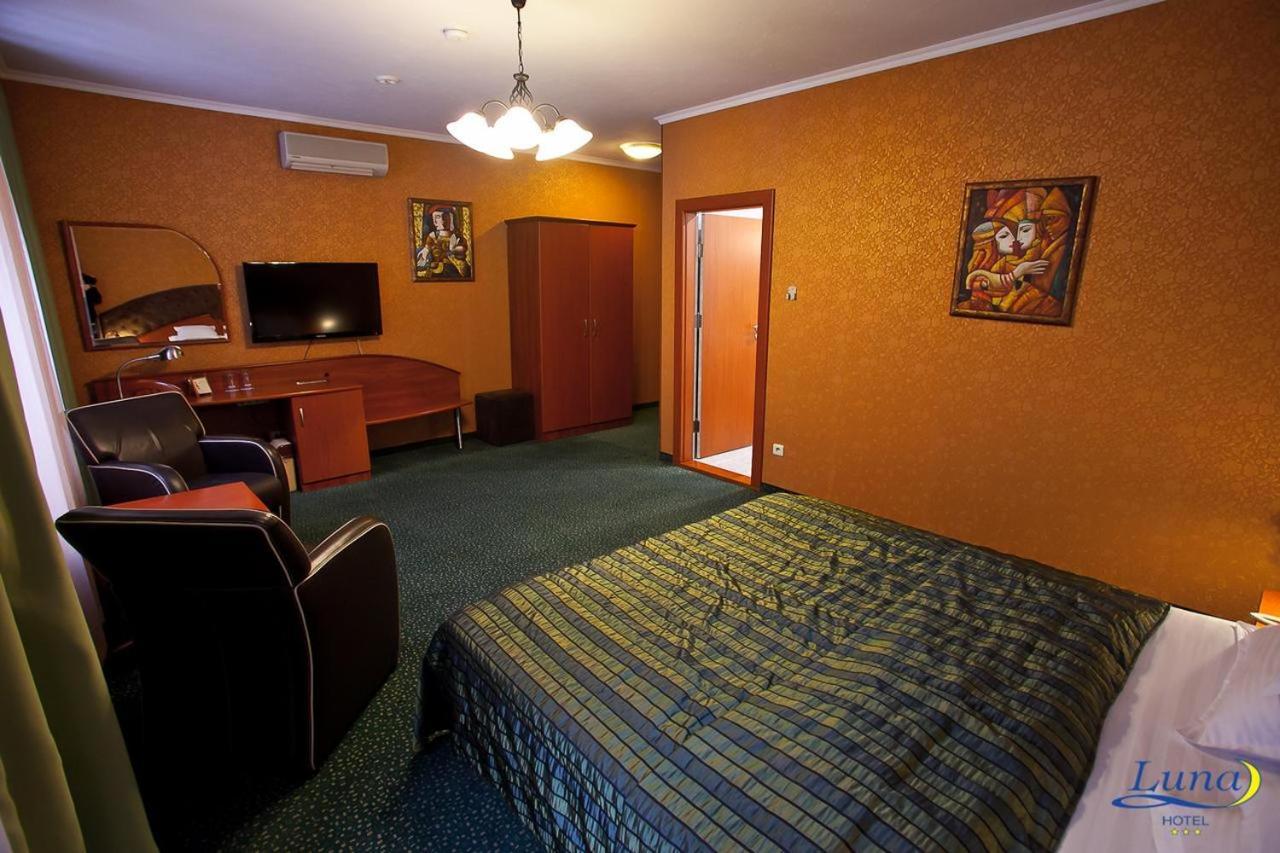 Luna Hotel Κισινάου Εξωτερικό φωτογραφία